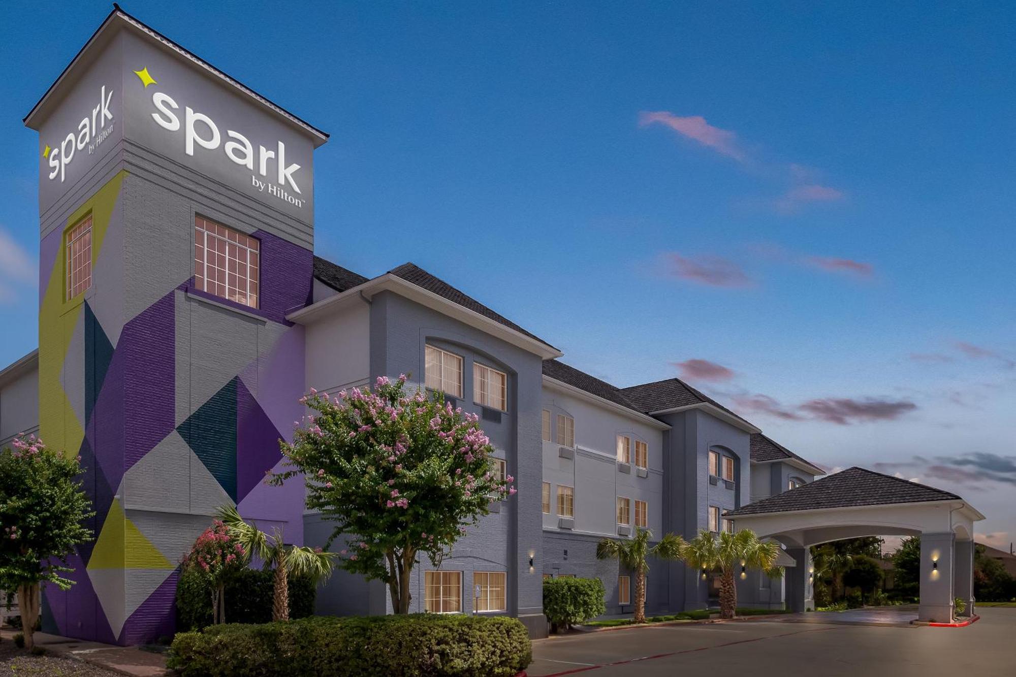 Spark By Hilton Missouri City Exterior photo